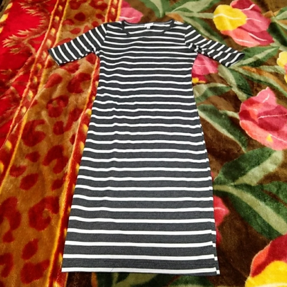 Lula Roe Julia Dress